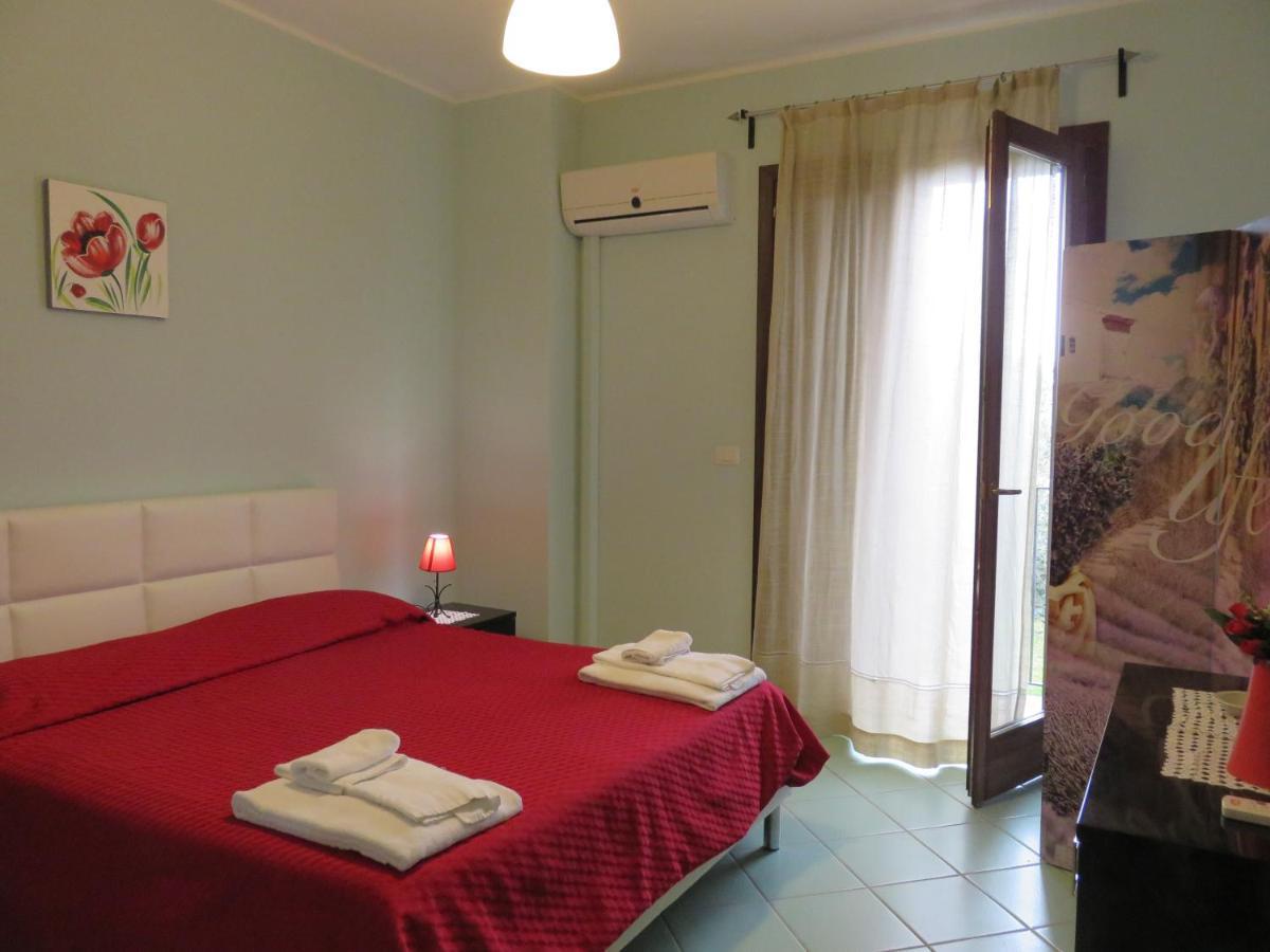 Case Vacanze Residence Trinacria Acireale Buitenkant foto